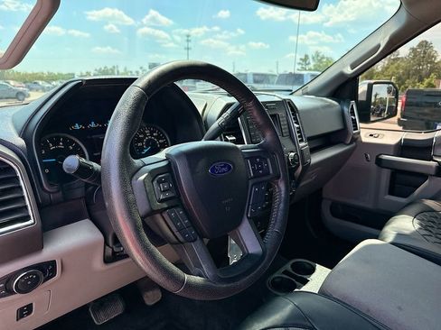 Used 2016 Ford F150 XLT w/ Equipment Group 301A Mid AWD/4WD image 10