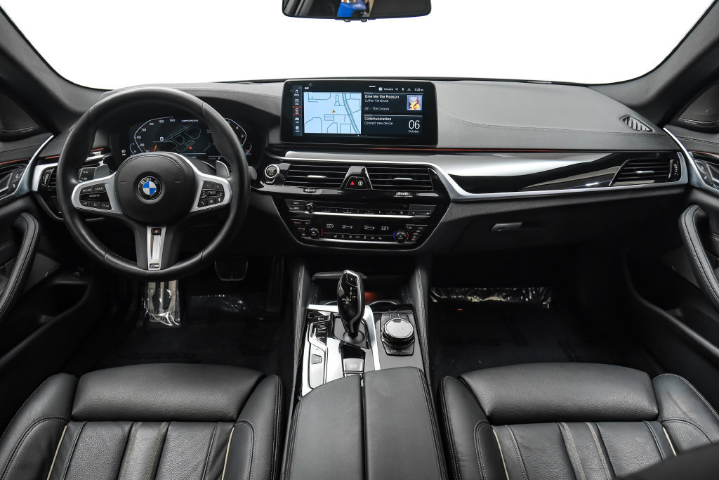 Used 2023 BMW M550i xDrive w/ Executive Package AWD/4WD image 17