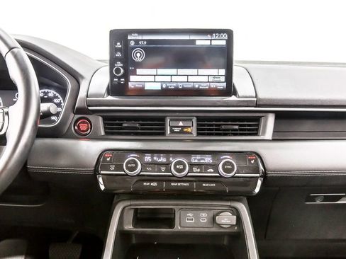 Used 2023 Honda Pilot EX-L image 17