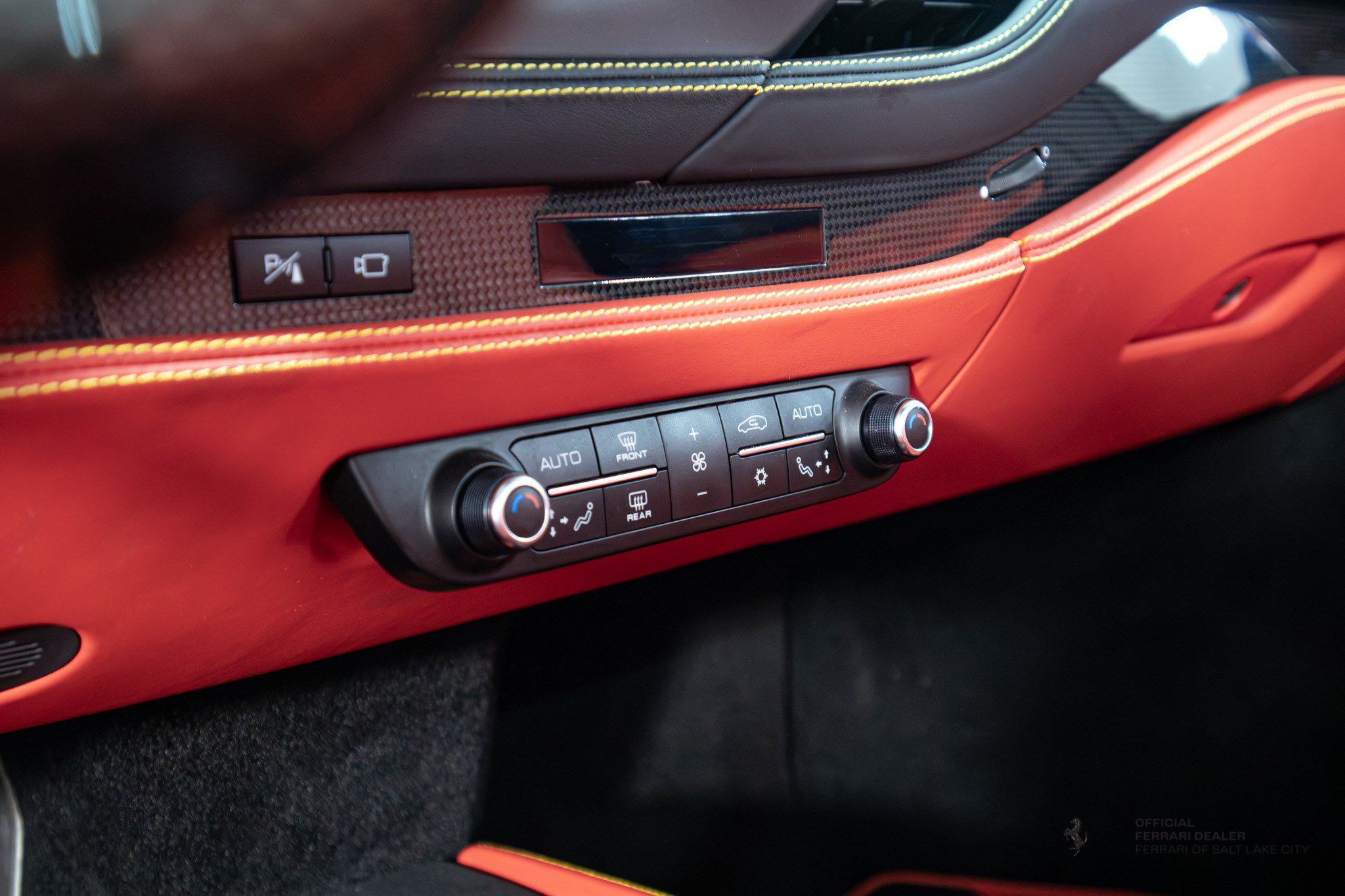 Used 2022 Ferrari F8 Tributo RWD image 19