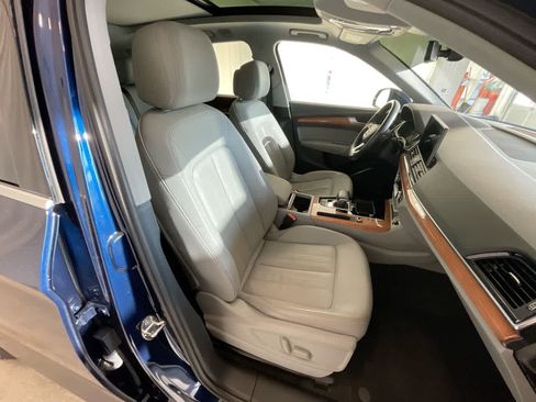 Used 2021 Audi Q5 2.0T Premium w/ Convenience Package AWD/4WD image 25