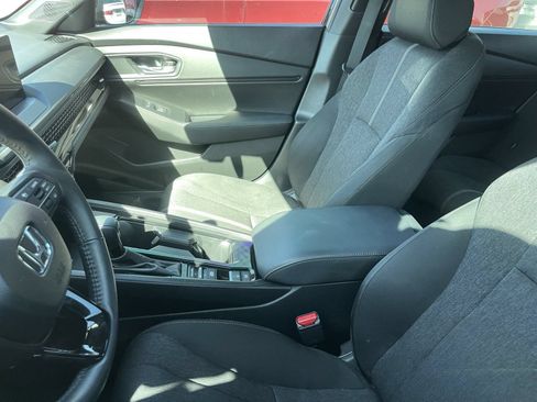 Used 2025 Honda Accord Sport image 11