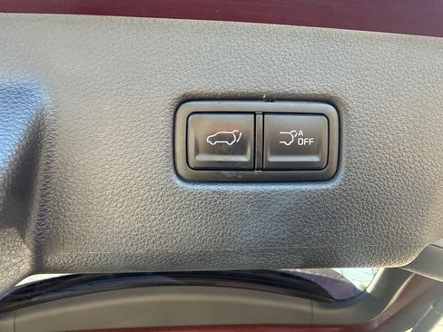 Used 2024 Kia Carnival EX FWD image 14