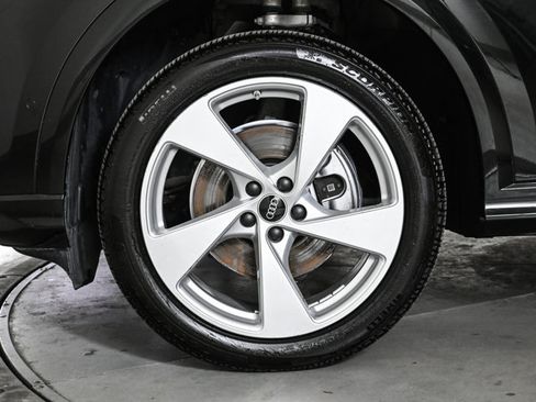 Certified 2025 Audi Q5 Premium w/ Premium Plus AWD/4WD image 25