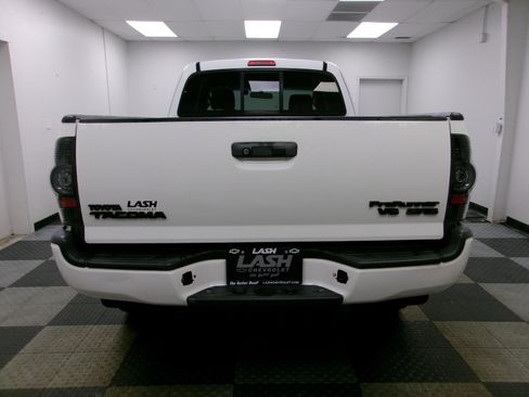 Used 2006 Toyota Tacoma PreRunner image 10