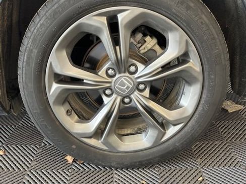 Used 2023 Honda Accord EX image 9