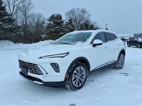 Certified 2024 Buick Envision Preferred image 3