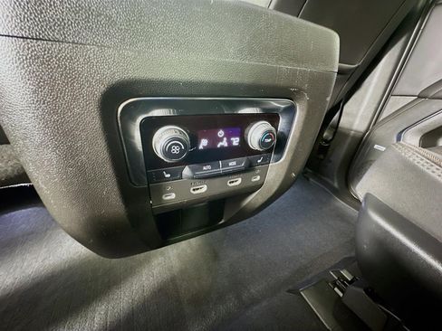 Used 2023 Chevrolet Tahoe High Country w/ Advanced Technology Package image 37