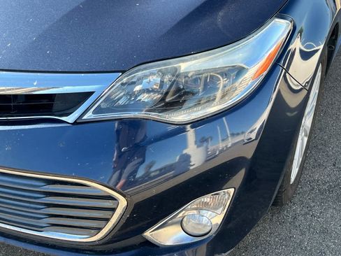 Used 2014 Toyota Avalon Limited w/ Technology Package FWD image 11