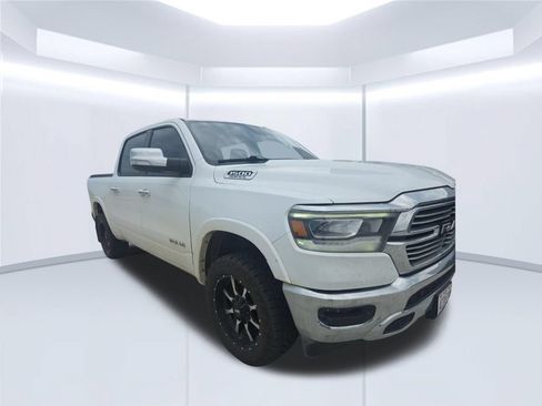 Used 2020 RAM 1500 Laramie AWD/4WD image 8