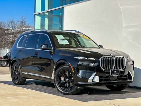 Certified 2023 BMW X7 xDrive40i w/ Premium Package image 1