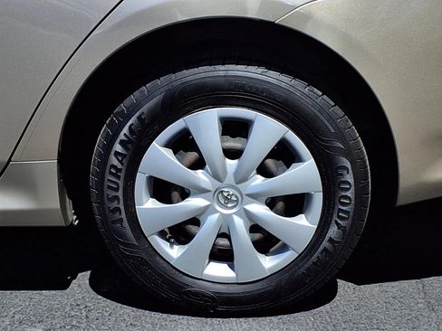 Used 2009 Toyota Corolla LE FWD image 5
