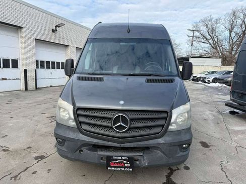 Used 2014 Mercedes-Benz Sprinter 2500 image 45