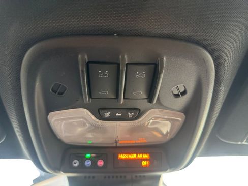 Used 2024 GMC Canyon AT4 w/ AT4 Premium Package image 27