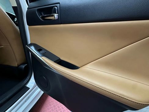 Used 2014 Lexus IS 250 w/ Premium Package image 29