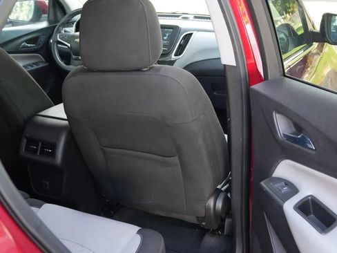 Used 2018 Chevrolet Equinox LT FWD image 12