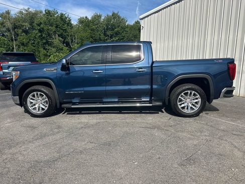 Used 2021 GMC Sierra 1500 SLT w/ SLT Convenience Package AWD/4WD image 9