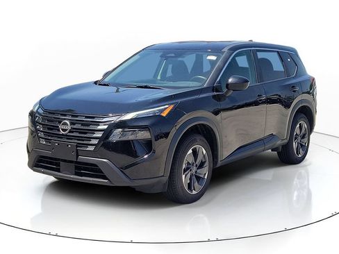 Used 2025 Nissan Rogue SV FWD image 2