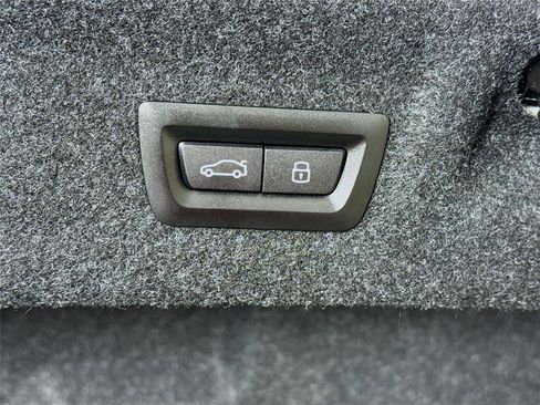 Used 2026 BMW 430i Coupe w/ M Sport Package RWD image 14