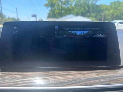 Used 2018 BMW 530i xDrive AWD/4WD image 18