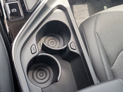 New 2025 Kia Niro SX image 33