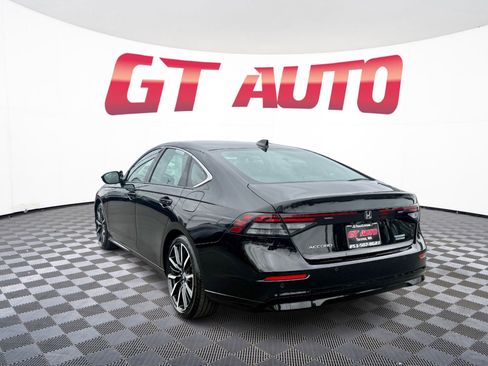 Used 2024 Honda Accord Touring image 3
