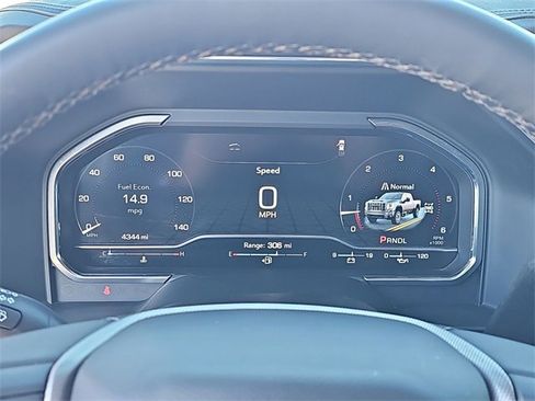 Used 2025 GMC Sierra 2500 Denali image 10