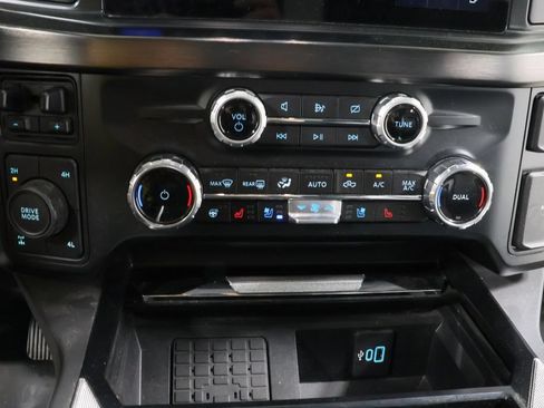 Used 2023 Ford F250 Lariat AWD/4WD image 10