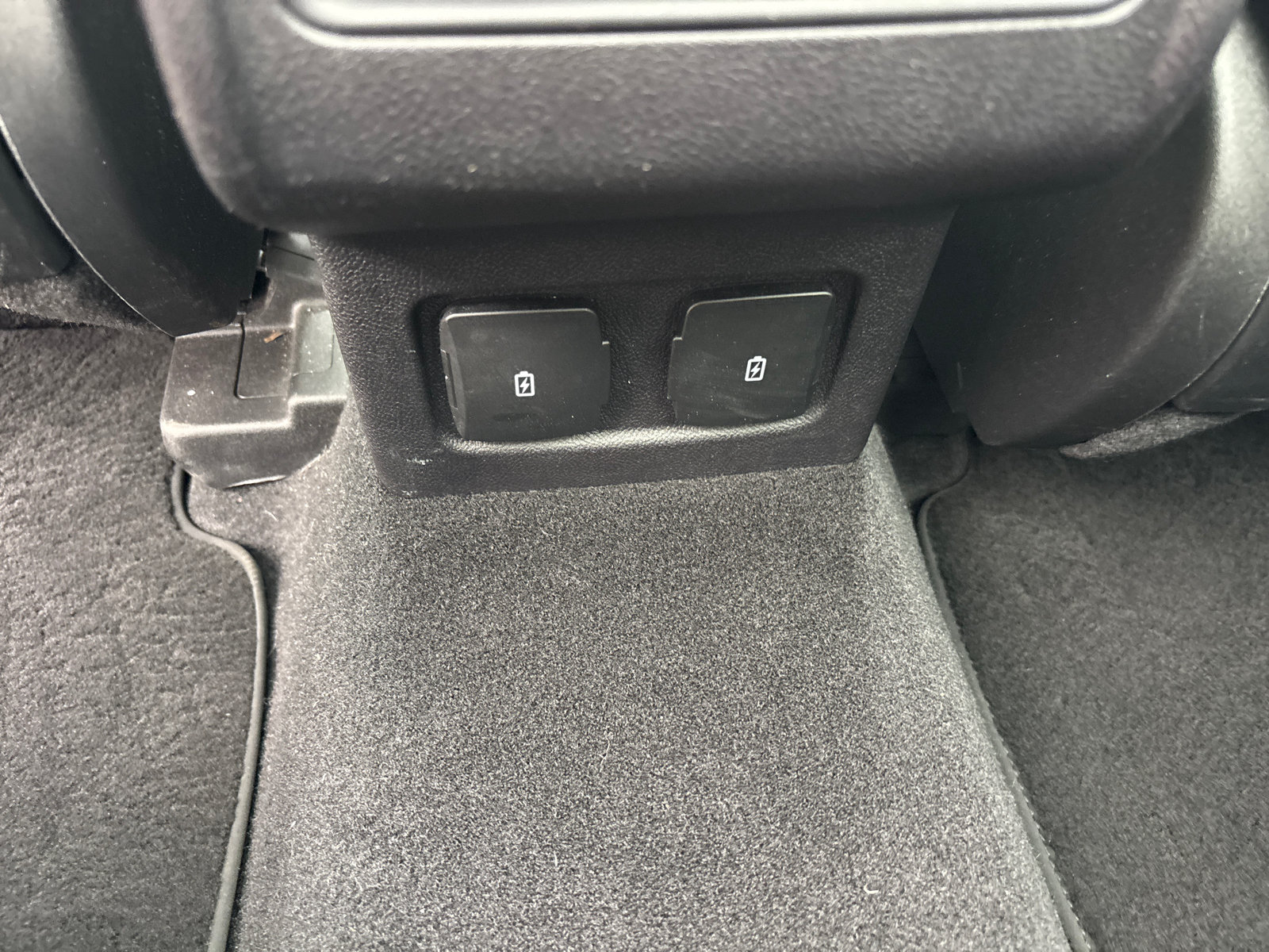 Used 2024 Lincoln Corsair AWD w/ Equipment Group 101A image 30