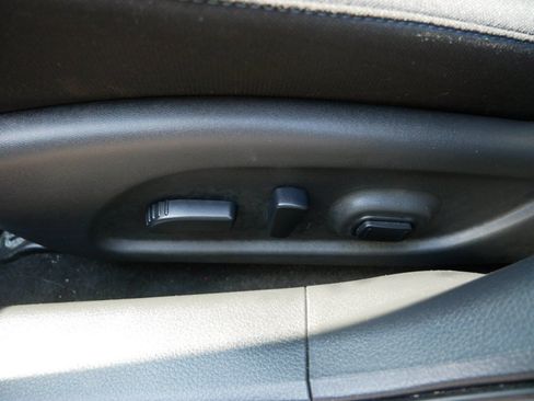 Used 2016 Nissan Altima 2.5 SR FWD image 14