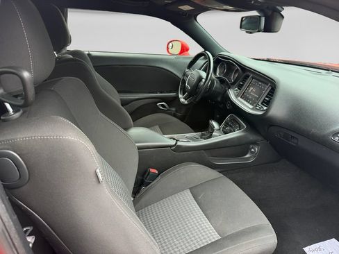 Used 2022 Dodge Challenger R/T Scat Pack RWD image 23