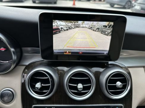 Used 2018 Mercedes-Benz C 300 Sedan image 23