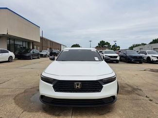 Used 2025 Honda Accord SE video 2