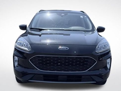 Used 2022 Ford Escape Titanium AWD/4WD image 2