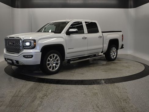 Used 2016 GMC Sierra 1500 Denali w/ Enhanced Driver Alert Package image 2