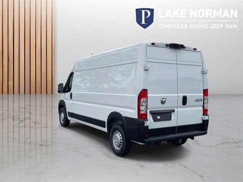 New 2025 RAM ProMaster 2500 w/ Convenience Group image 7