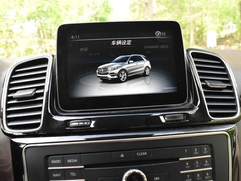 Used 2019 Mercedes-Benz GLE 400 4MATIC image 31