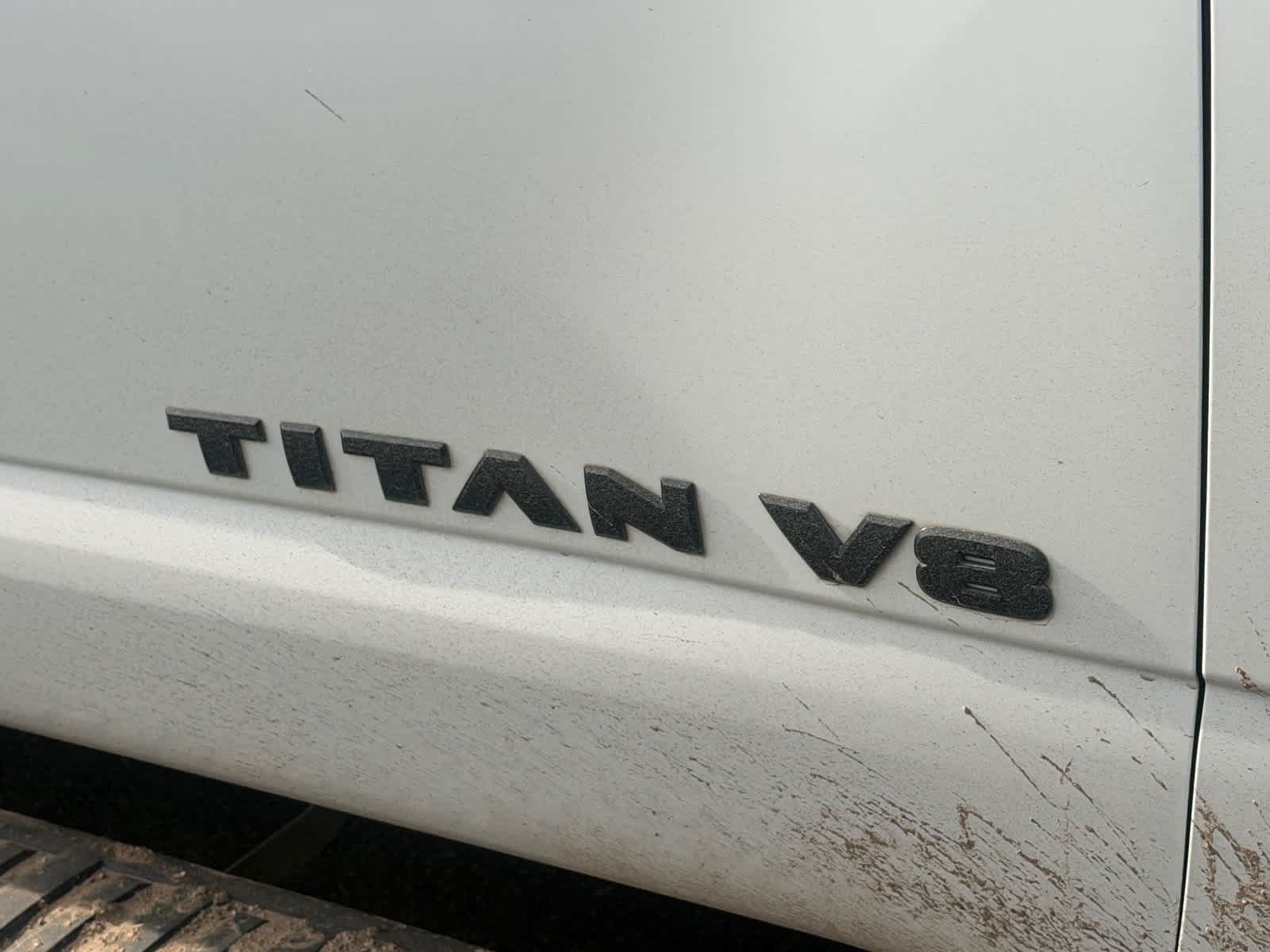 Used 2018 Nissan Titan SV w/ SV Convenience Package RWD image 7