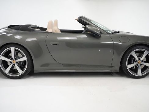 Certified 2022 Porsche 911 Carrera S image 9