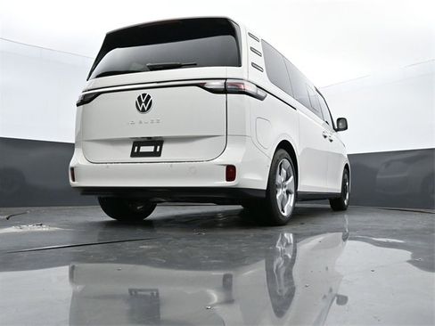 New 2025 Volkswagen ID. Buzz Pro S image 37