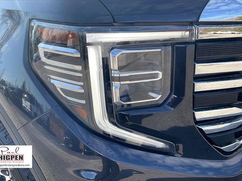 Used 2025 GMC Sierra 1500 SLT image 29