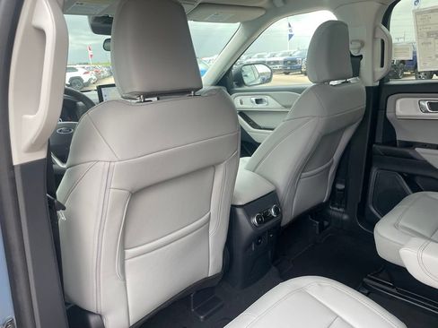 New 2026 Ford Explorer Active w/ Active Comfort Package AWD/4WD image 46