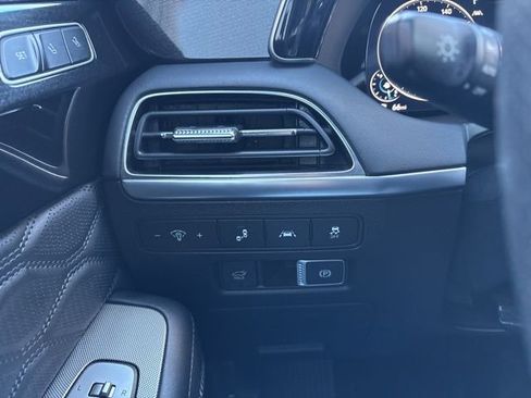 Used 2021 Hyundai Palisade Calligraphy image 5