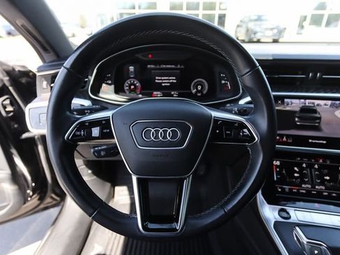 Used 2021 Audi A7 e Prestige w/ Prestige Package image 38
