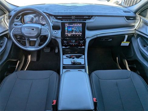 New 2025 Jeep Grand Cherokee L Laredo w/ Luxury Tech Group I image 16