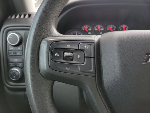 Used 2023 Chevrolet Silverado 1500 Custom AWD/4WD image 27