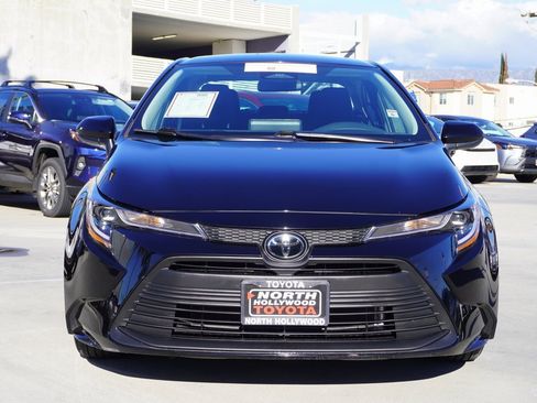 Used 2024 Toyota Corolla LE image 3