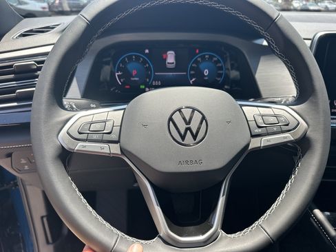 New 2026 Volkswagen Atlas Cross Sport SE FWD image 19