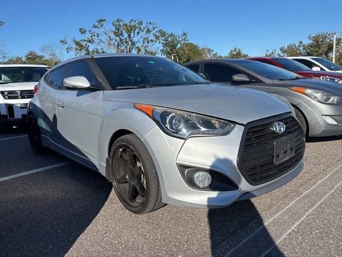 Used 2013 Hyundai Veloster Turbo image 4