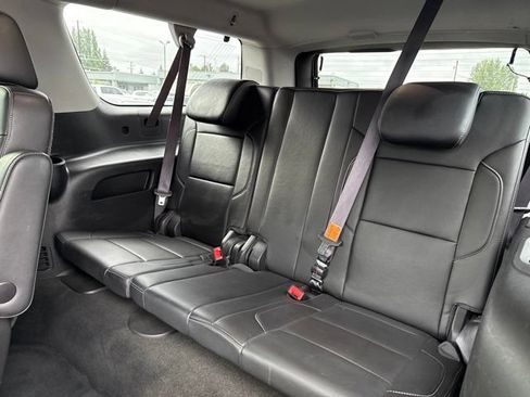 Used 2016 Chevrolet Suburban LT w/ Luxury Package AWD/4WD image 18